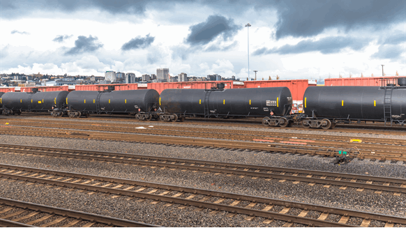 Oil Sands Firms May Ship by Rail for Production Limit Increase