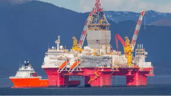 Norway Decides to Cut Oil Production