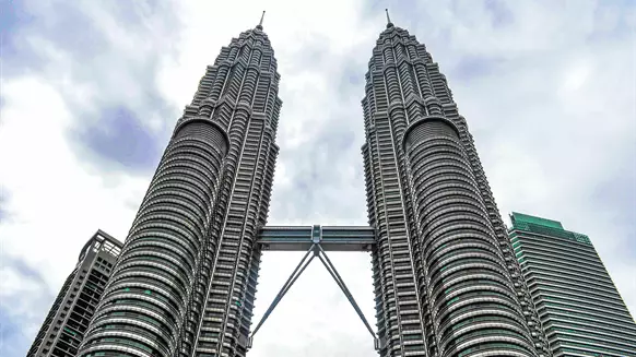 Petronas Awards Well Intervention Contract