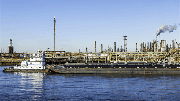 Gulf Coast Refiner May Spend $550MM on Idled Unit