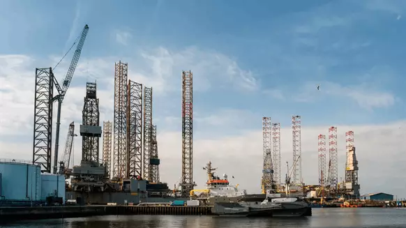 Lamprell Inks Rig Conversion Deal With BW Energy