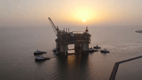 Giant Argos Platform Arrives To GOM Offshore Home (VIDEO)