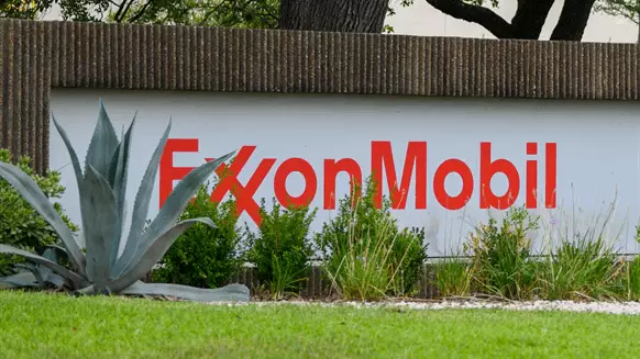 Exxon Moving Headquarters To Houston As Part Of Restructuring Plan - Vimarsana News