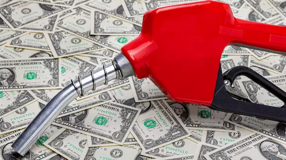 How Long Does It Take for Gasoline Prices to Fall? - Vimarsana News