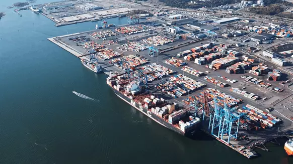 Port of Gothenburg Ready For Methanol STS Bunkering Ops - Vimarsana News