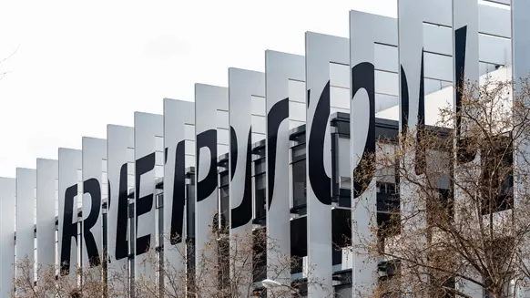 Repsol Sells Quarter Of Its Renewables Business - Vimarsana News