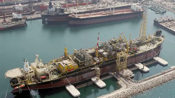 BW Offshore Confirms Negotiations Over Golfinho Buy With Petrobras