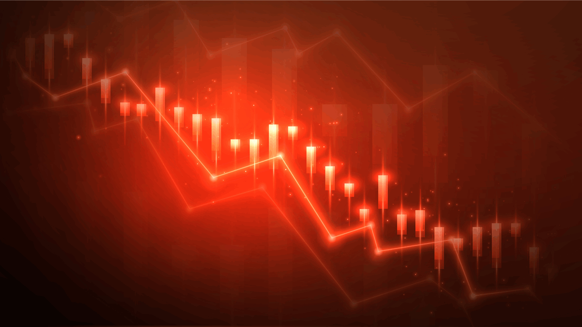 Oil Dips as Saudi Pipeline Restarts