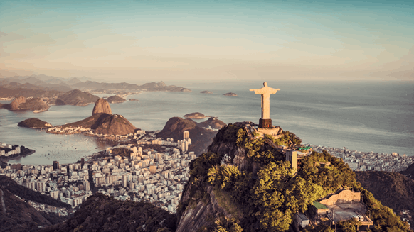 Petrobras assina acordo para potencial projeto eólico offshore no Brasil