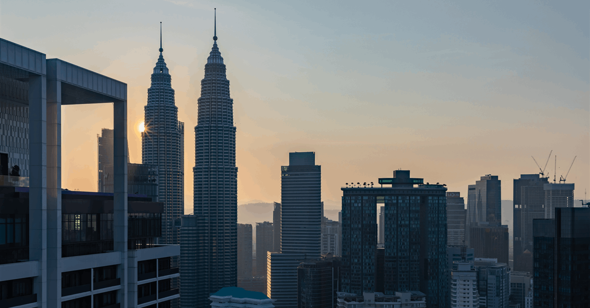 Petronas Posts Decrease Annual Revenue