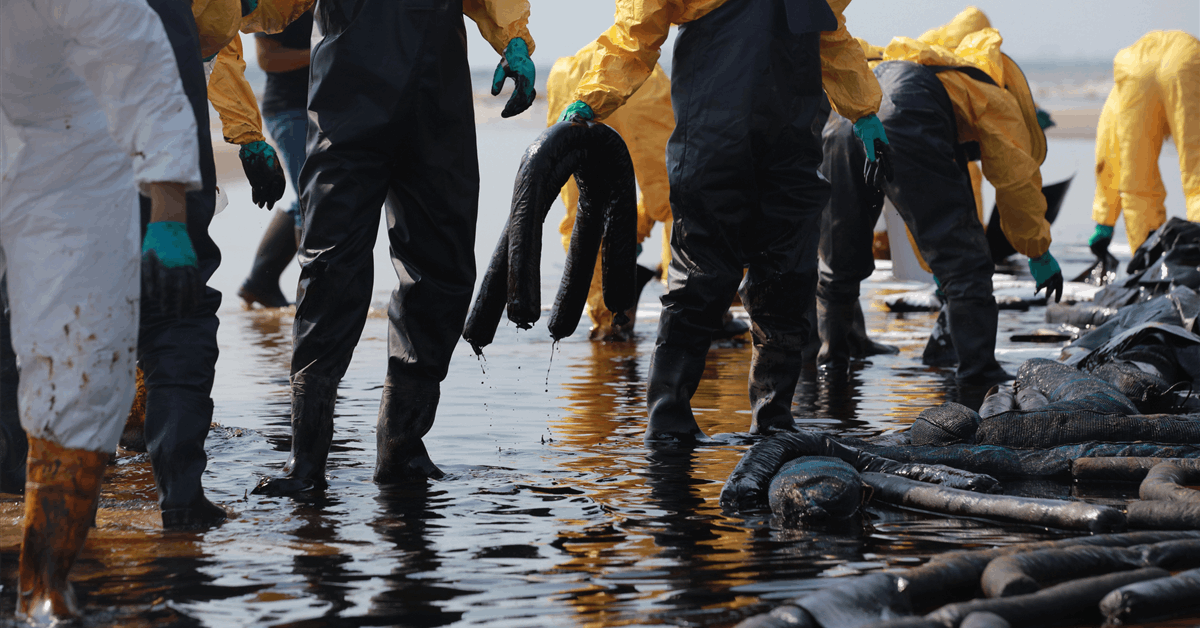 Russia Kinds Fee for Main Black Sea Oil Spill