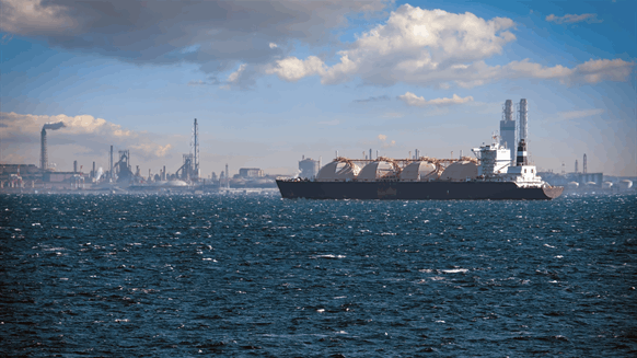 Sempra, Bechtel Amend $10.5B Deal For Port Arthur LNG