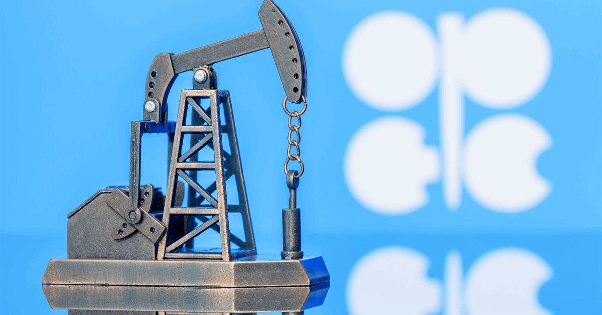 Survey Shows OPEC Held Supply Flat Last Month