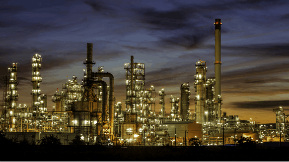 UK Oil Refinery Stanlow Plans to Promote Extra Gas When Rival Shuts